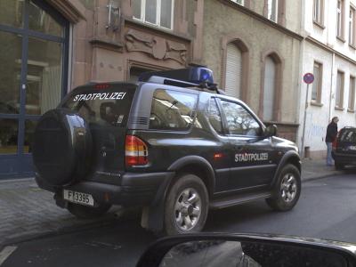 Ob die dafür ein Knöllchen kriegen? Ob die dafür ein Knöllchen kriegen?
